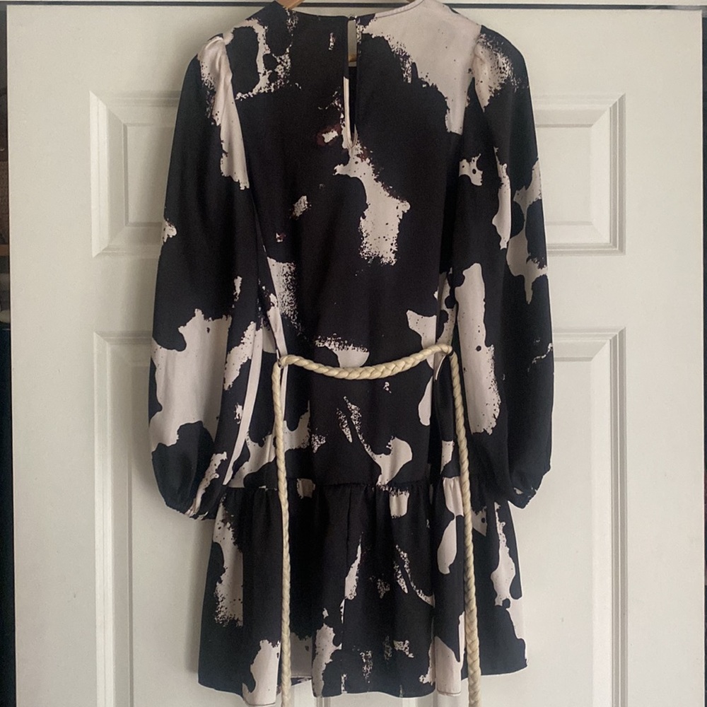 Alexis x Target Ruffle Mini Dress Size S Abstract Print Black & Tan Rope Belt - Picture 8 of 12